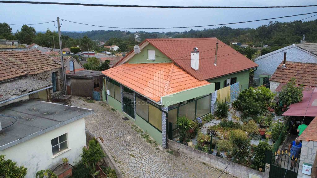 Moradia à venda em Caria, Vouzela, Viseu